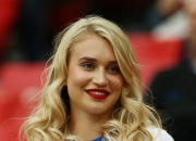 开云体育下载-英格兰羽毛球队强势马来西亚羽毛球队，马琳高光表现的简单介绍