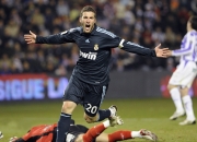 开云体育中国-羽球风云，黄鸭组合惊艳四座，法国队逆转中国队背后的唯一性启示