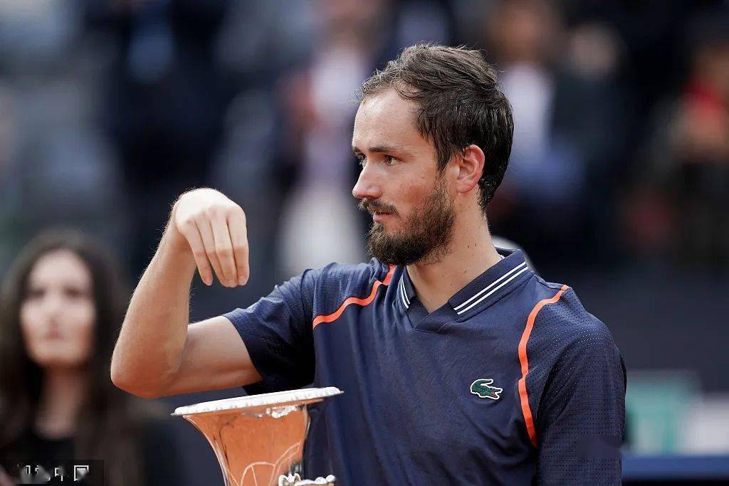 ATP总决赛鏖战年终总决赛,梅德韦杰夫状态火热的简单介绍 ATP总决赛鏖战年终总决赛,梅德韦杰夫状态火热的简单介绍