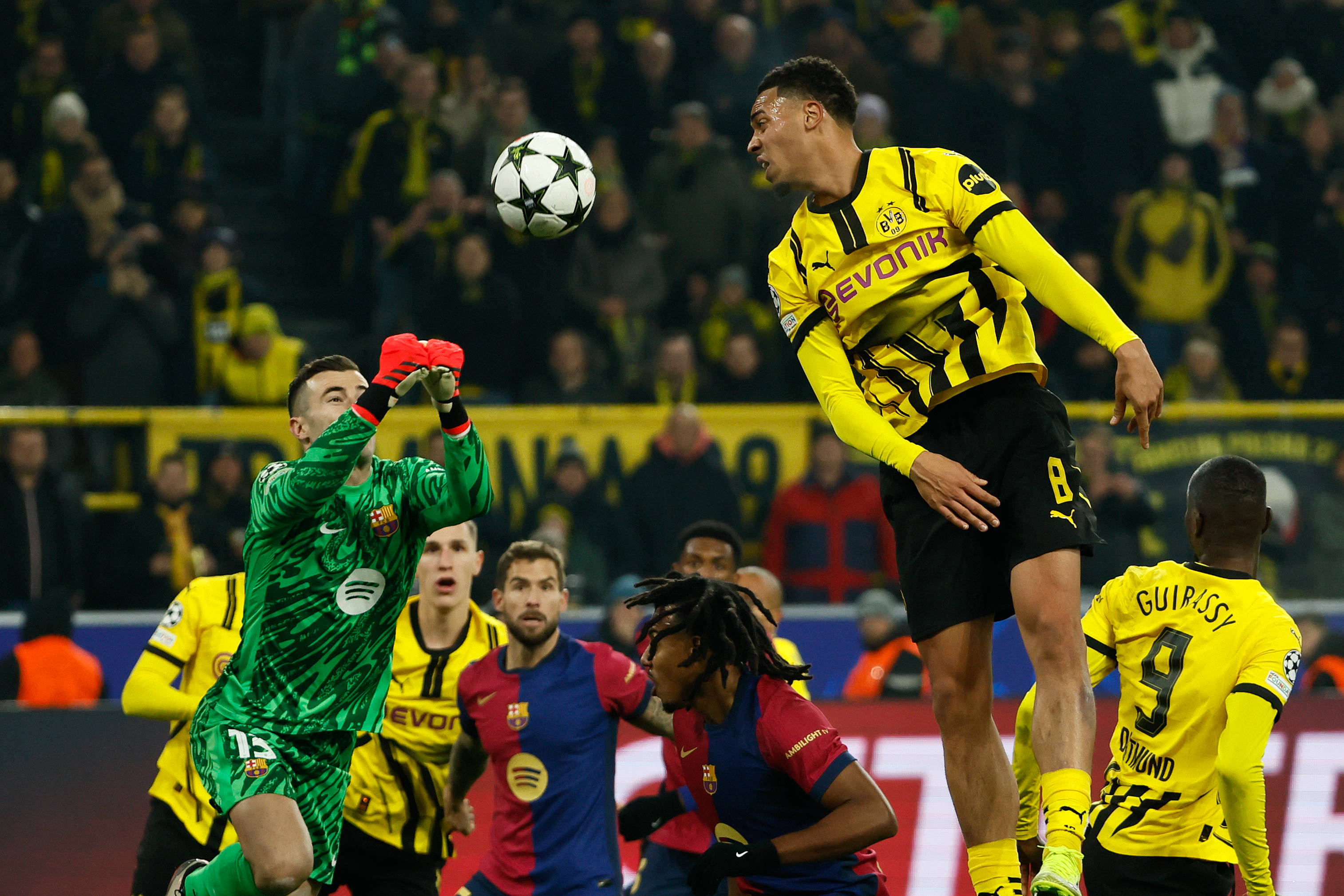 曼城客场险胜，强晋级