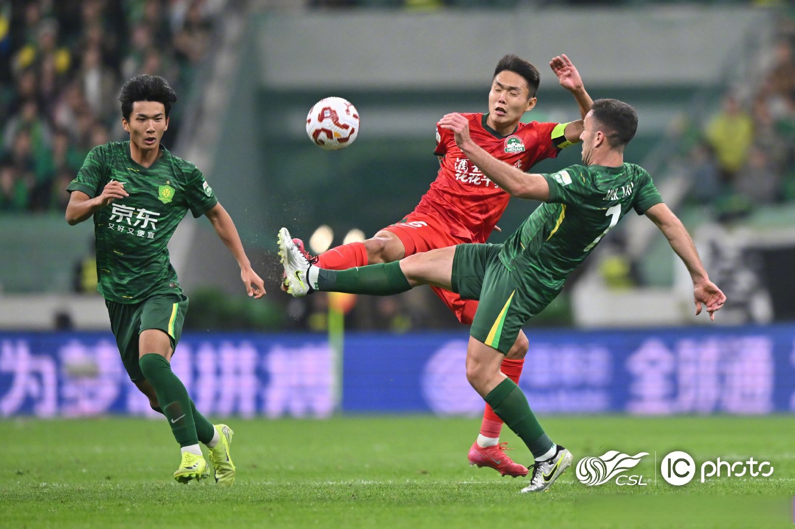 包含北京国安主帅变阵，球队表现有望重焕昔日辉煌的词条