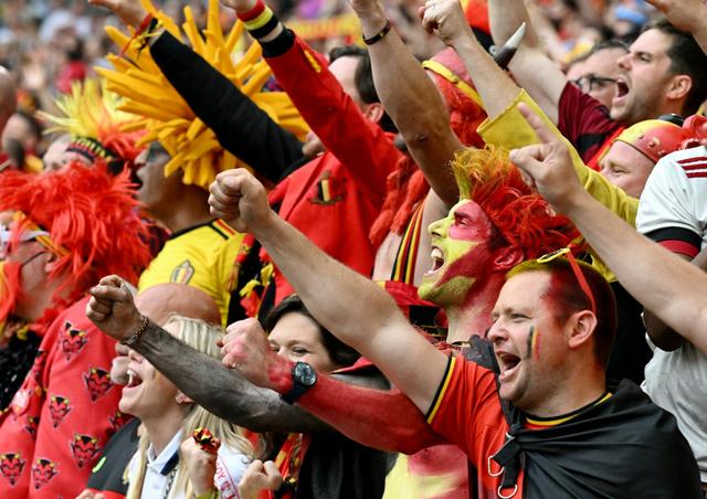 关于罗马尼亚队在欧洲杯比赛中展现团队精神的信息 关于罗马尼亚队在欧洲杯比赛中展现团队精神的信息