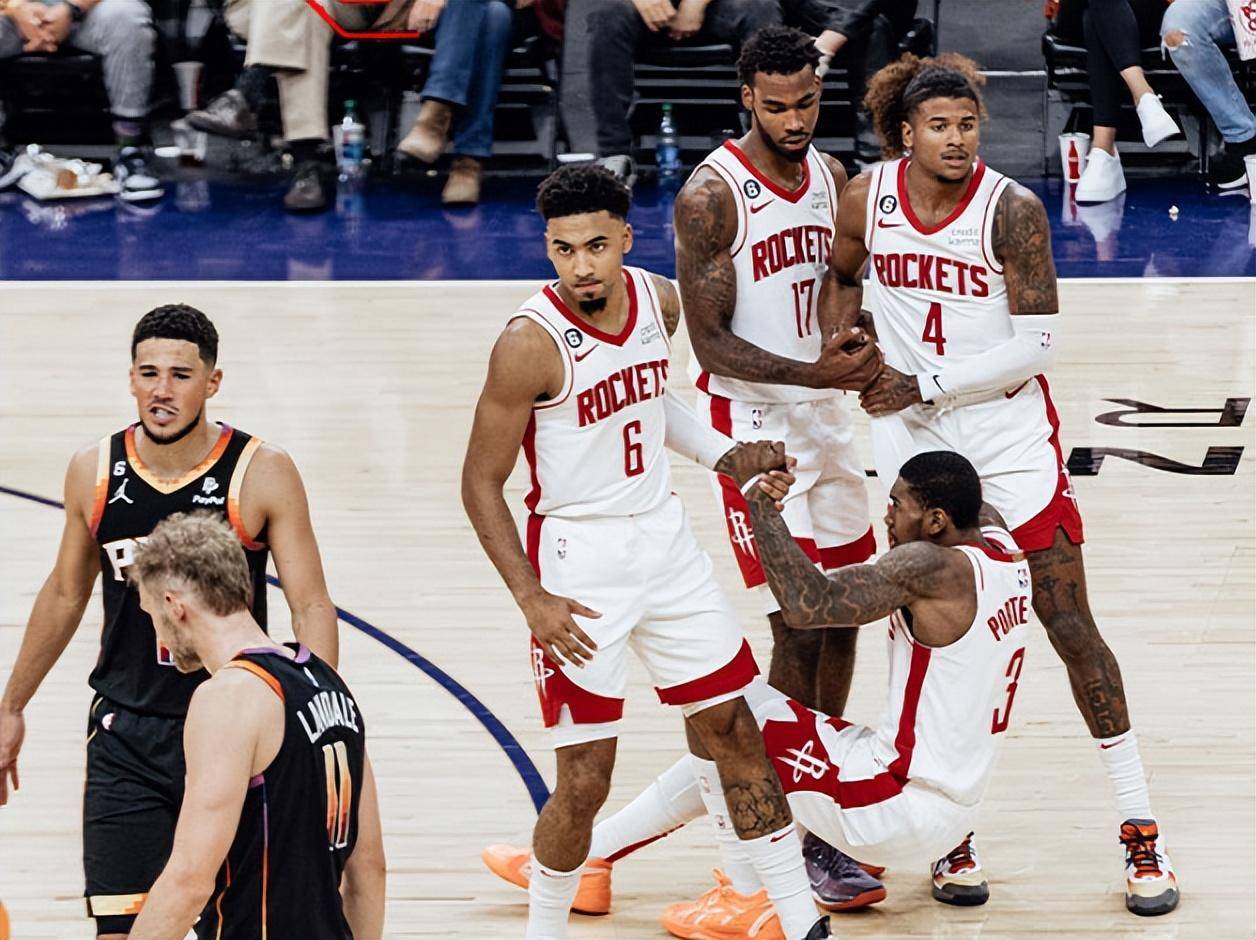 关于劲旅对决火爆展开：比赛异常火爆，双方难分高下的信息