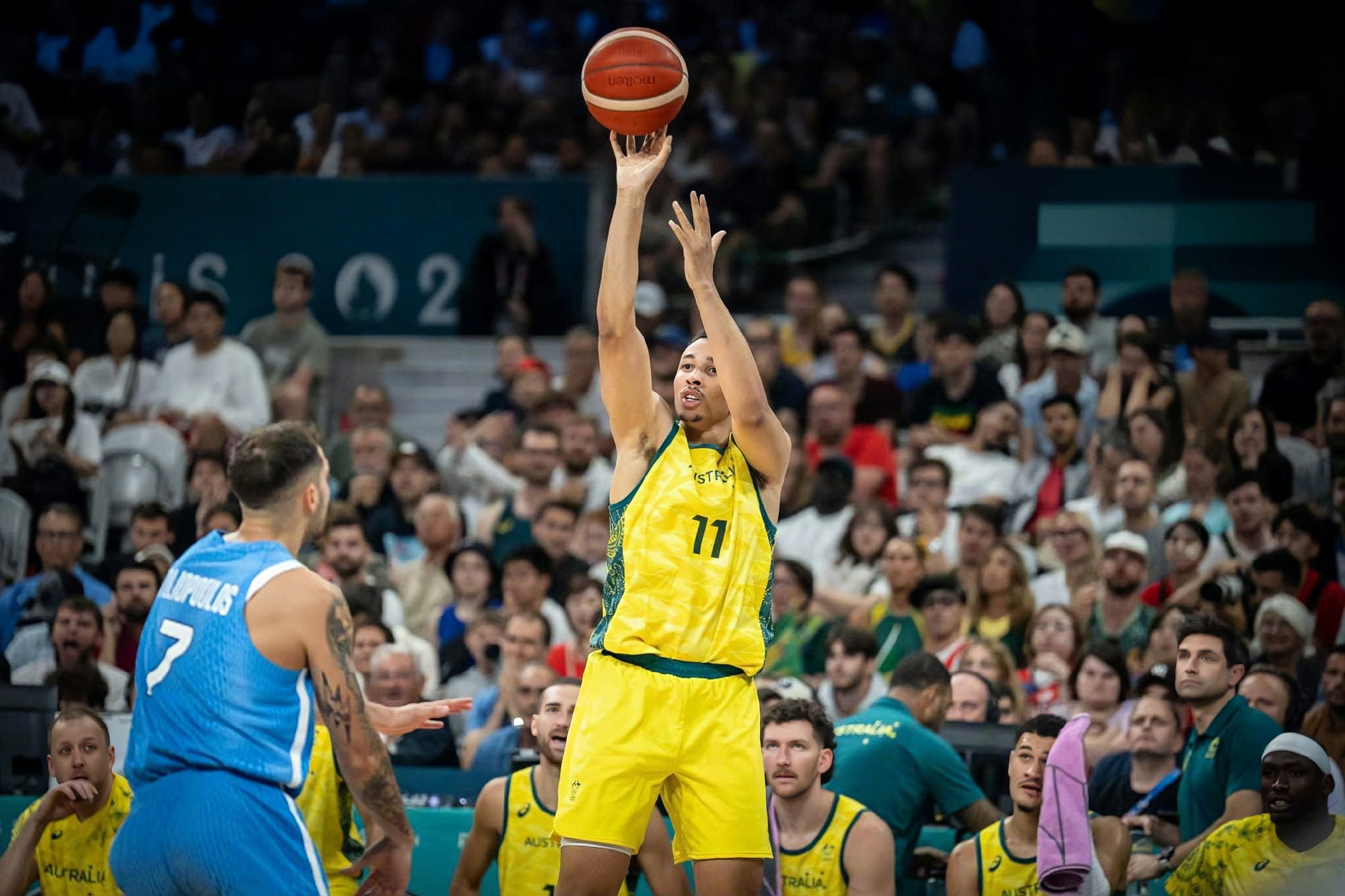 包含希腊队艰难获胜，晋级前景仍未明朗的词条