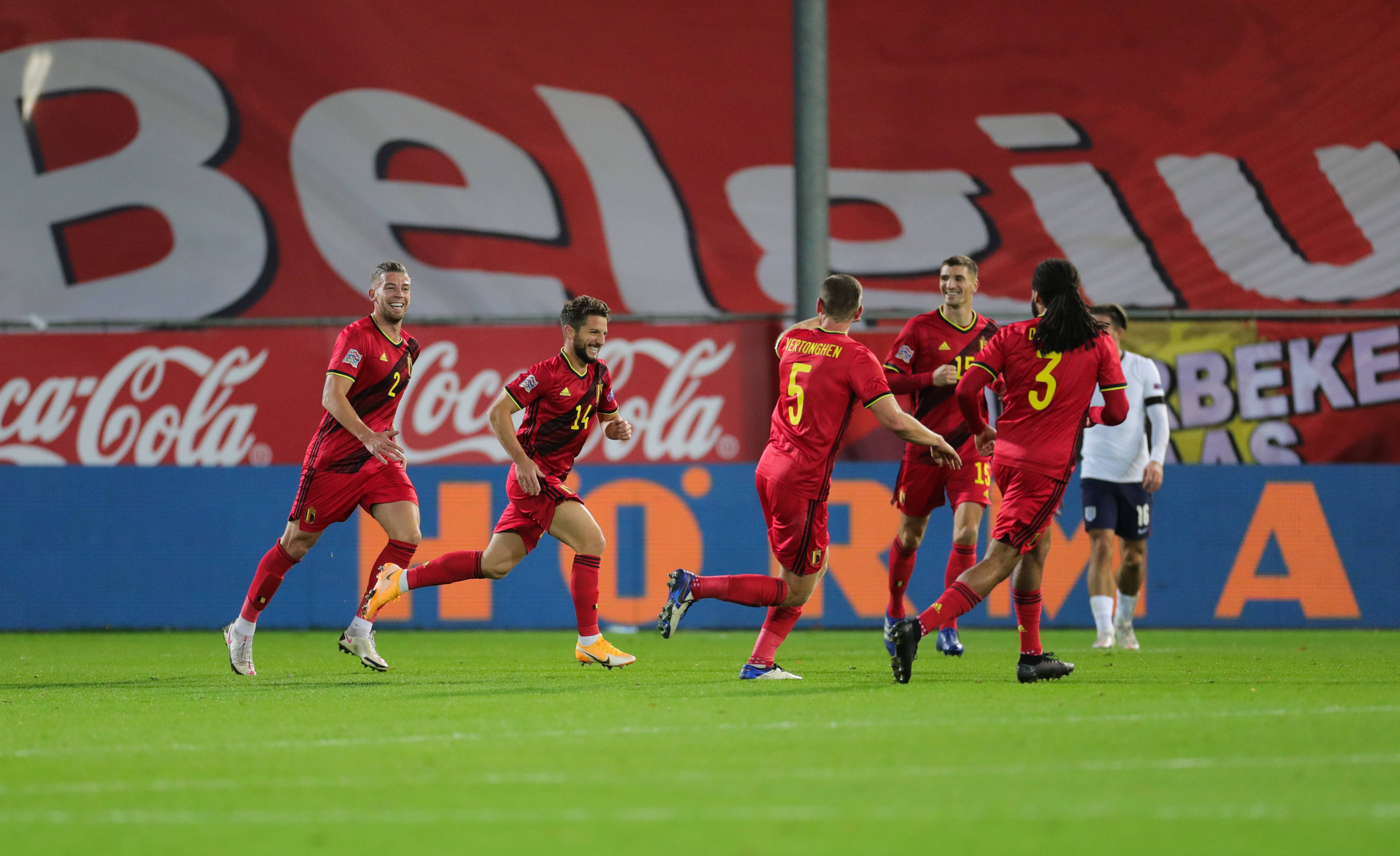 比利时队实力强劲，欧洲足球赛事精粹