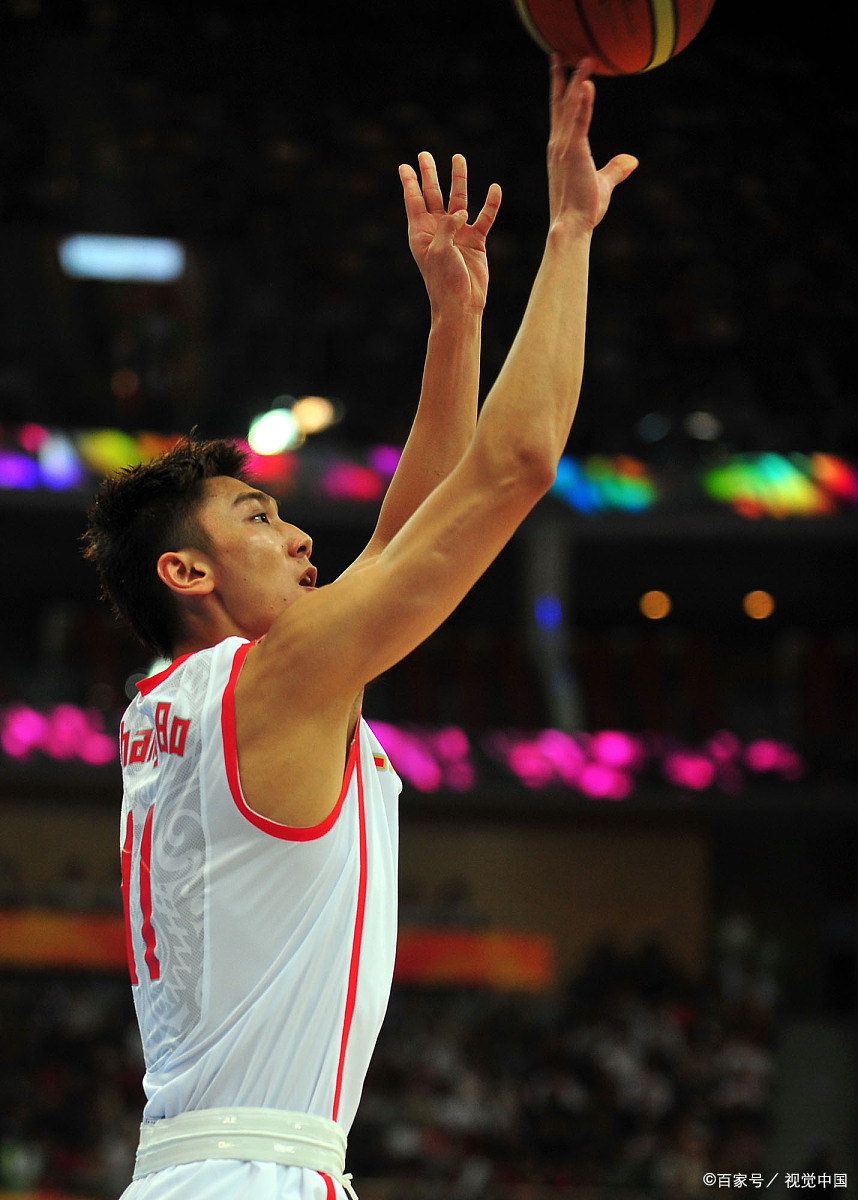 阿塞拜疆队表现出色，成功晋级