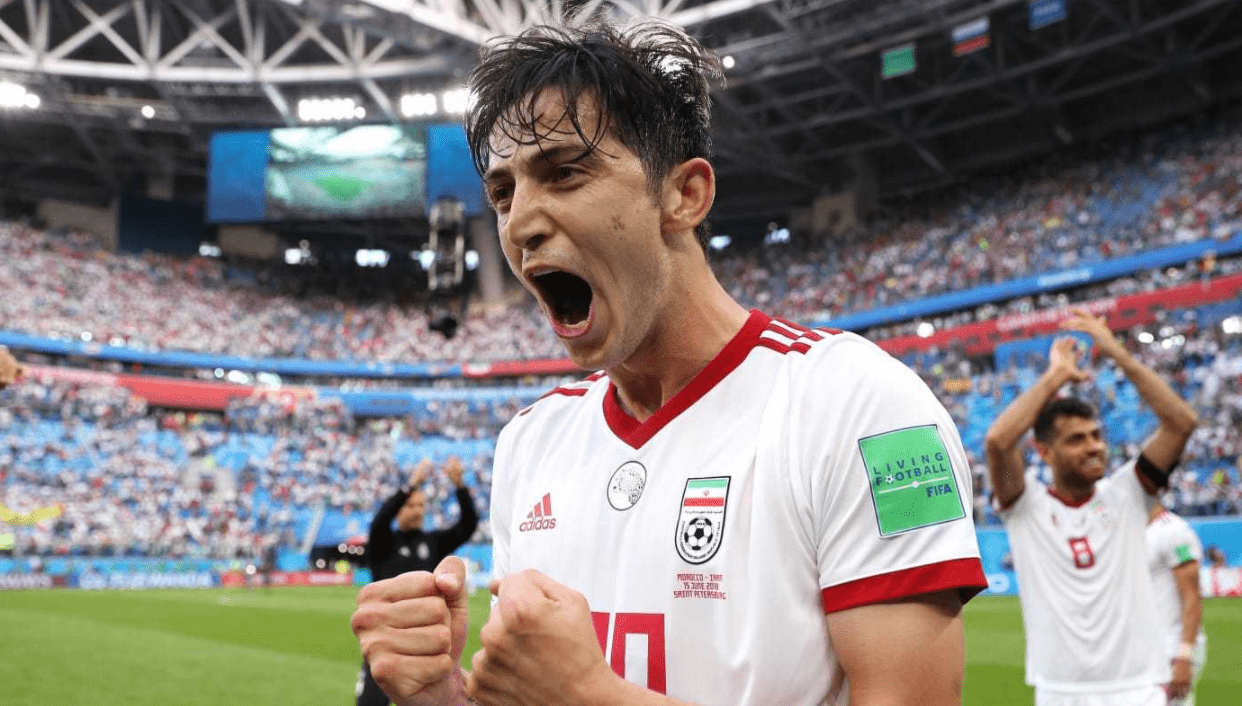 伊朗队打进关键球，取得胜利