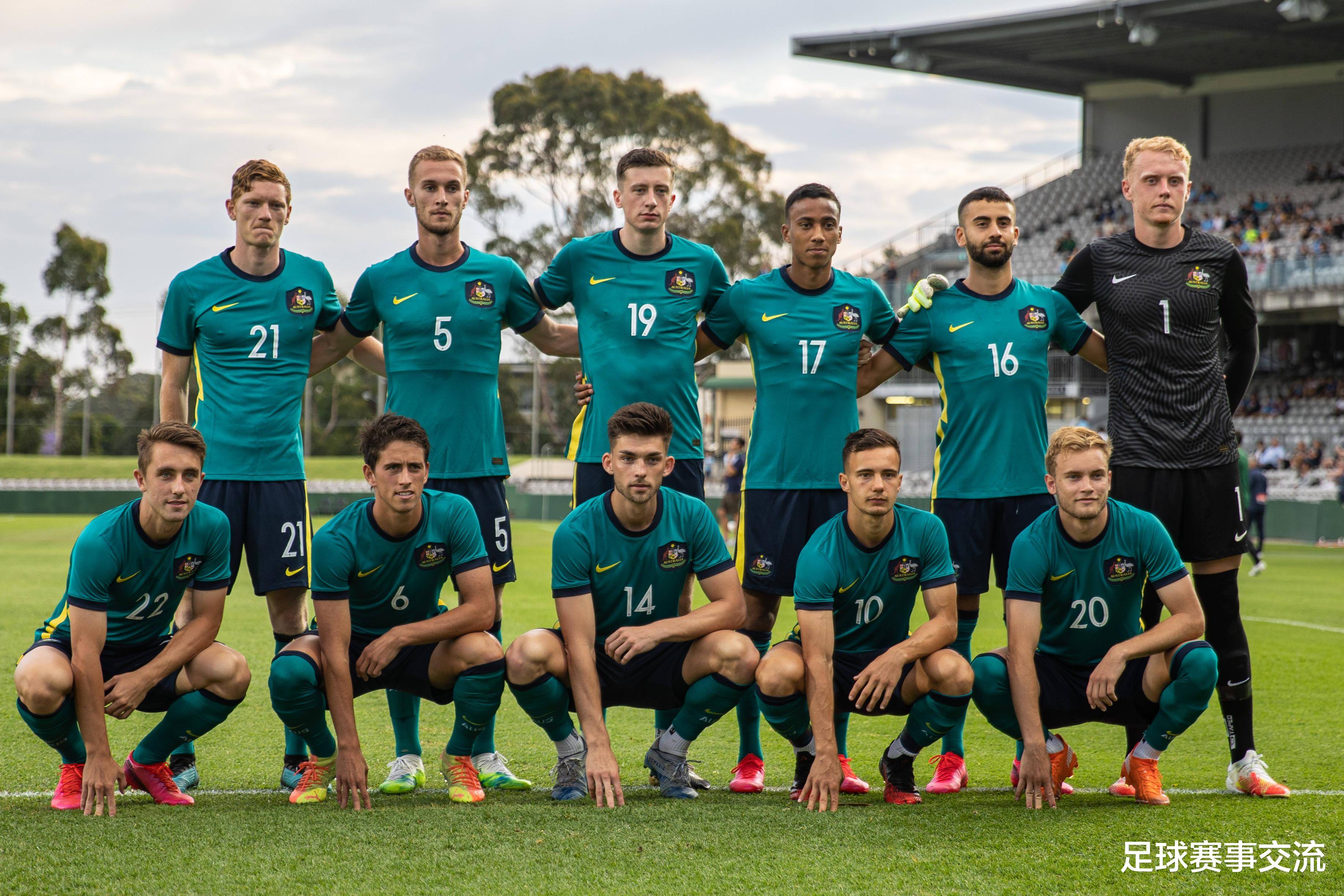 阿曼球员备战地区足球赛事,志在争霸的简单介绍 阿曼球员备战地区足球赛事,志在争霸的简单介绍