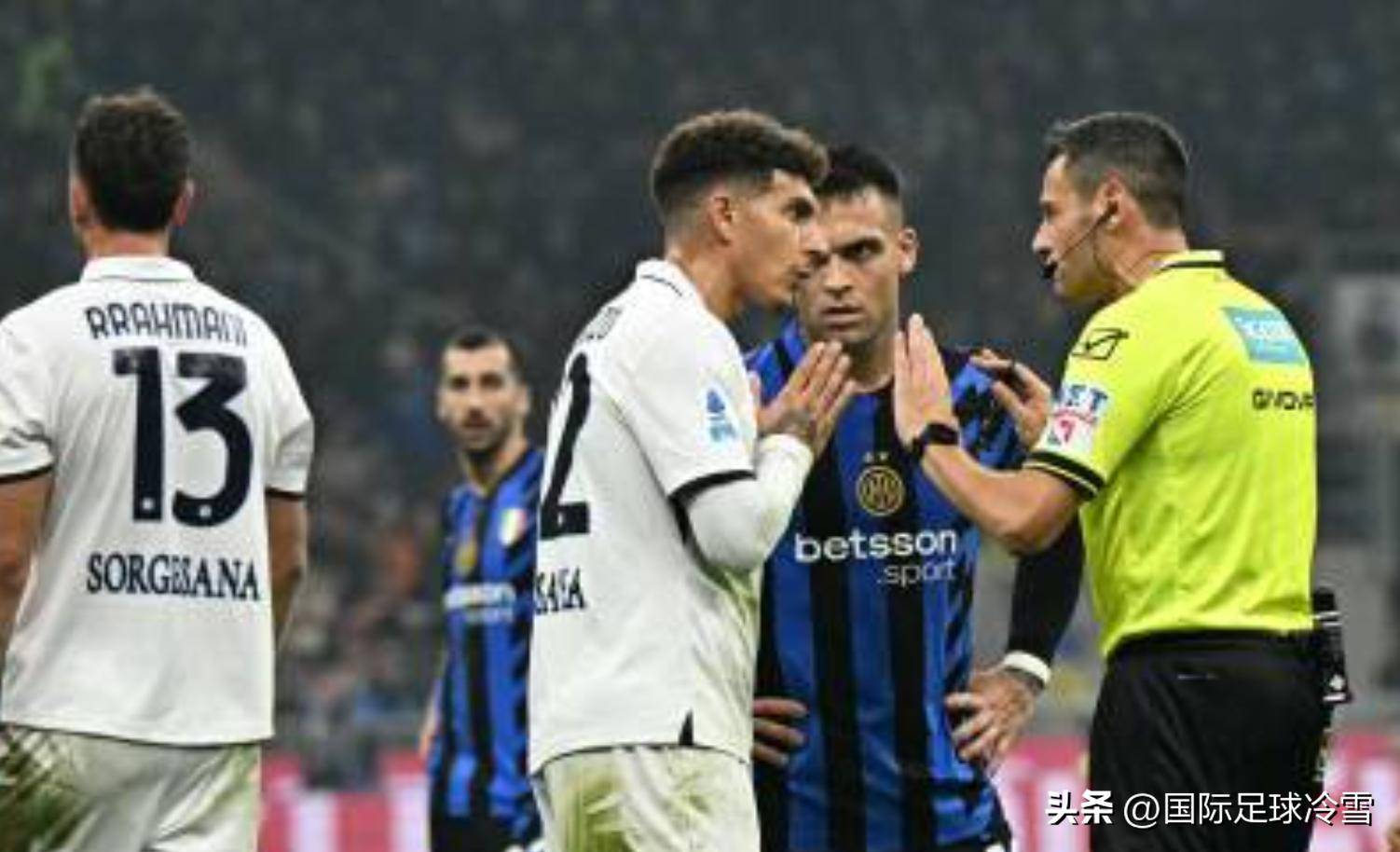 那不勒斯客场战平弗洛西诺内，保持不败势头的简单介绍