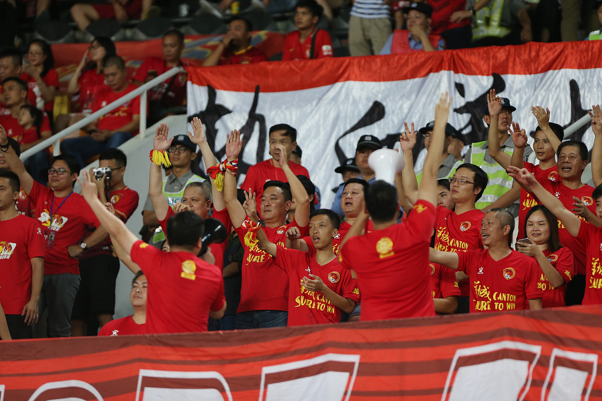 精彩的比赛激烈展开,胜利渐行渐近 精彩的比赛激烈展开,胜利渐行渐近