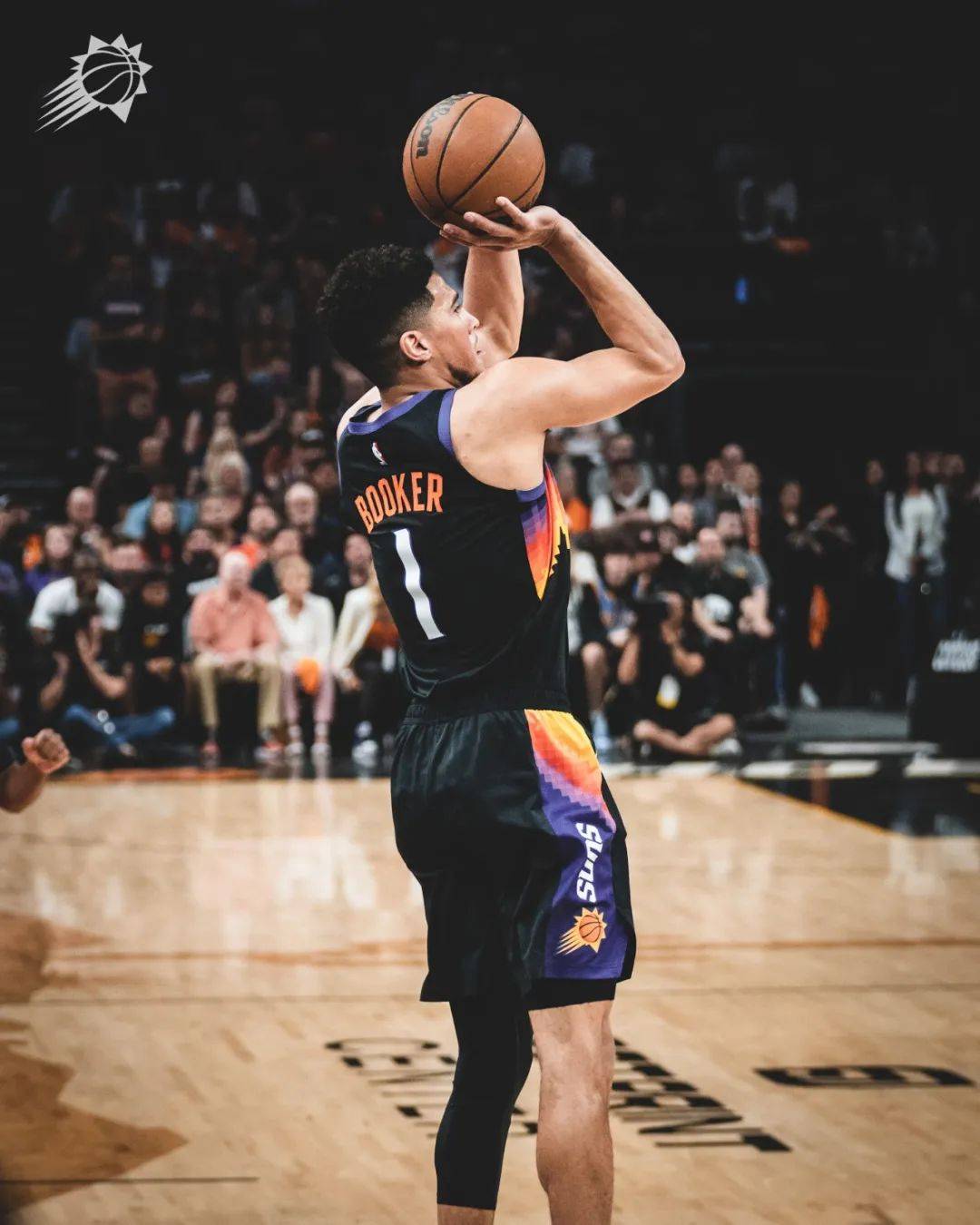 包含广州队绝杀鹈鹕，保罗统治全场的词条