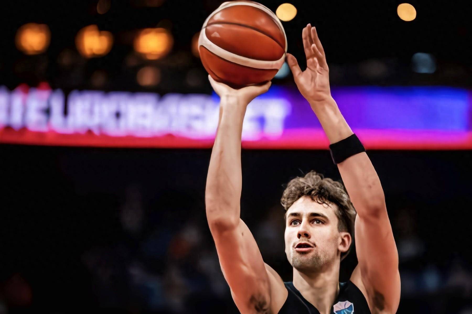 包含国王绝地反击立陶宛男篮，瓦兰丘纳斯统治全场的词条