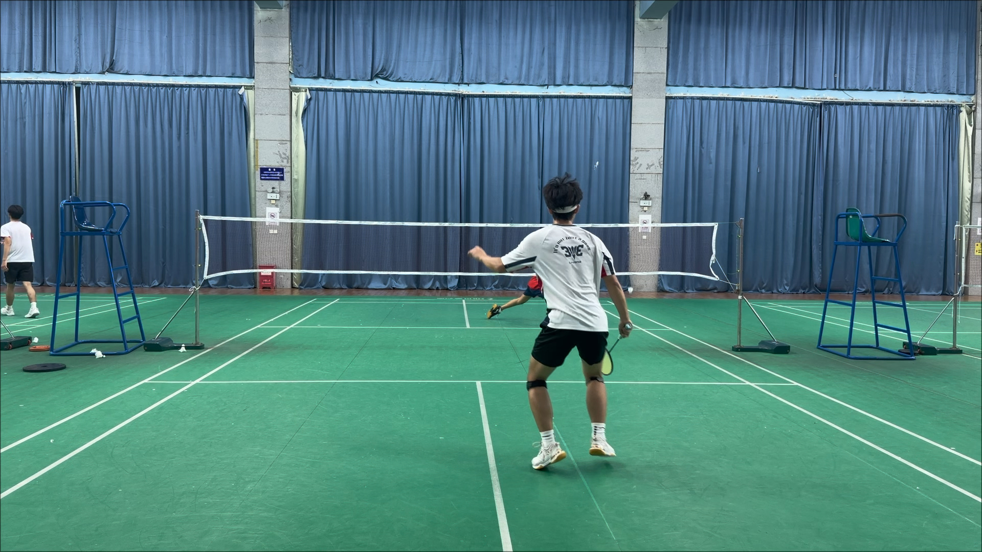 法国羽毛球队血洗英格兰羽毛球队，陶菲克关键制胜的简单介绍