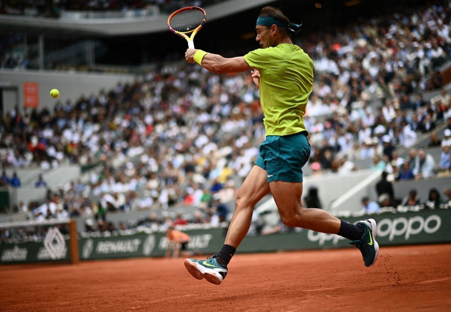 西班牙网球队翻盘意大利网球队，纳达尔制霸全场的简单介绍