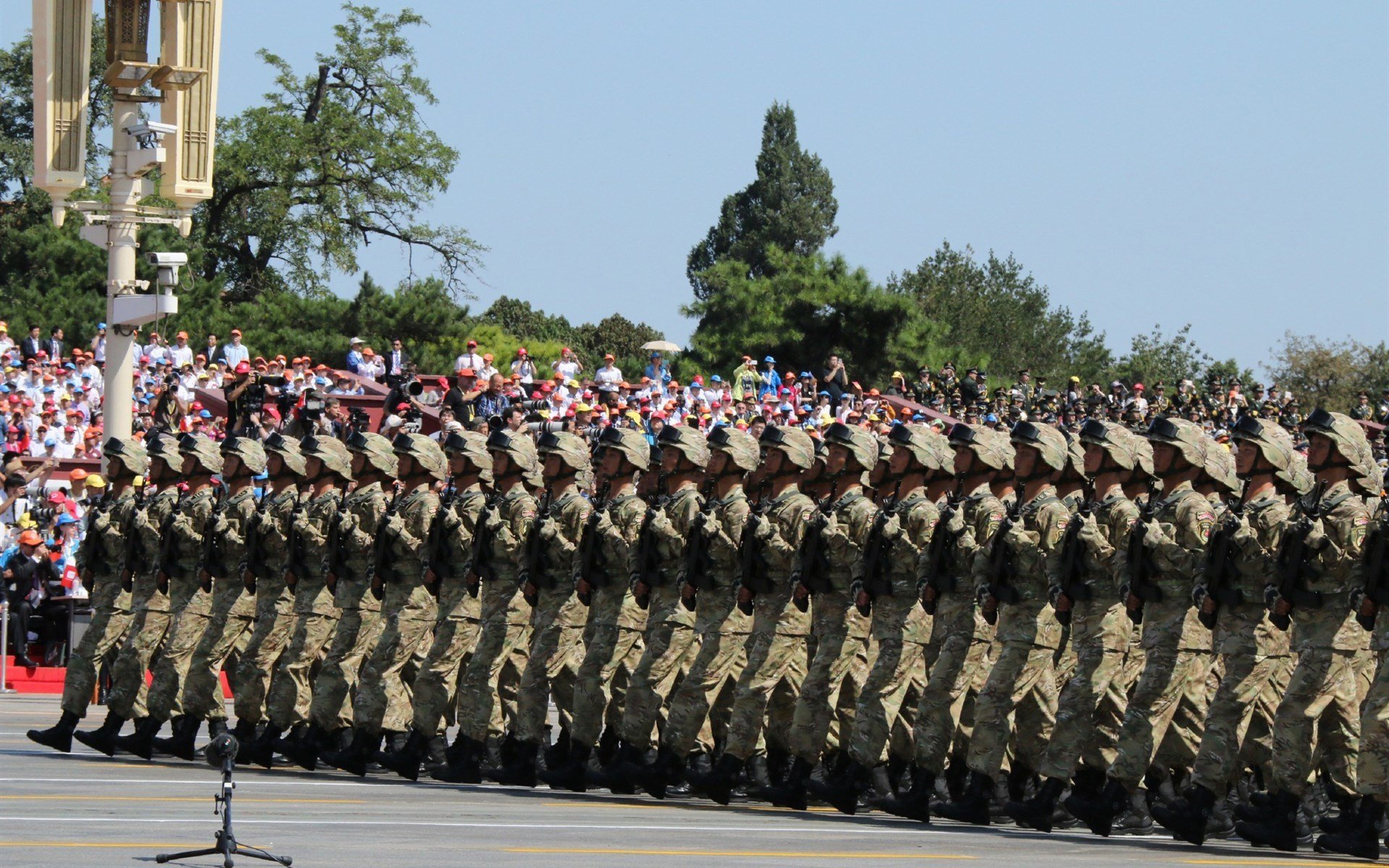 世界排名争夺战之夜，东契奇完成里程碑