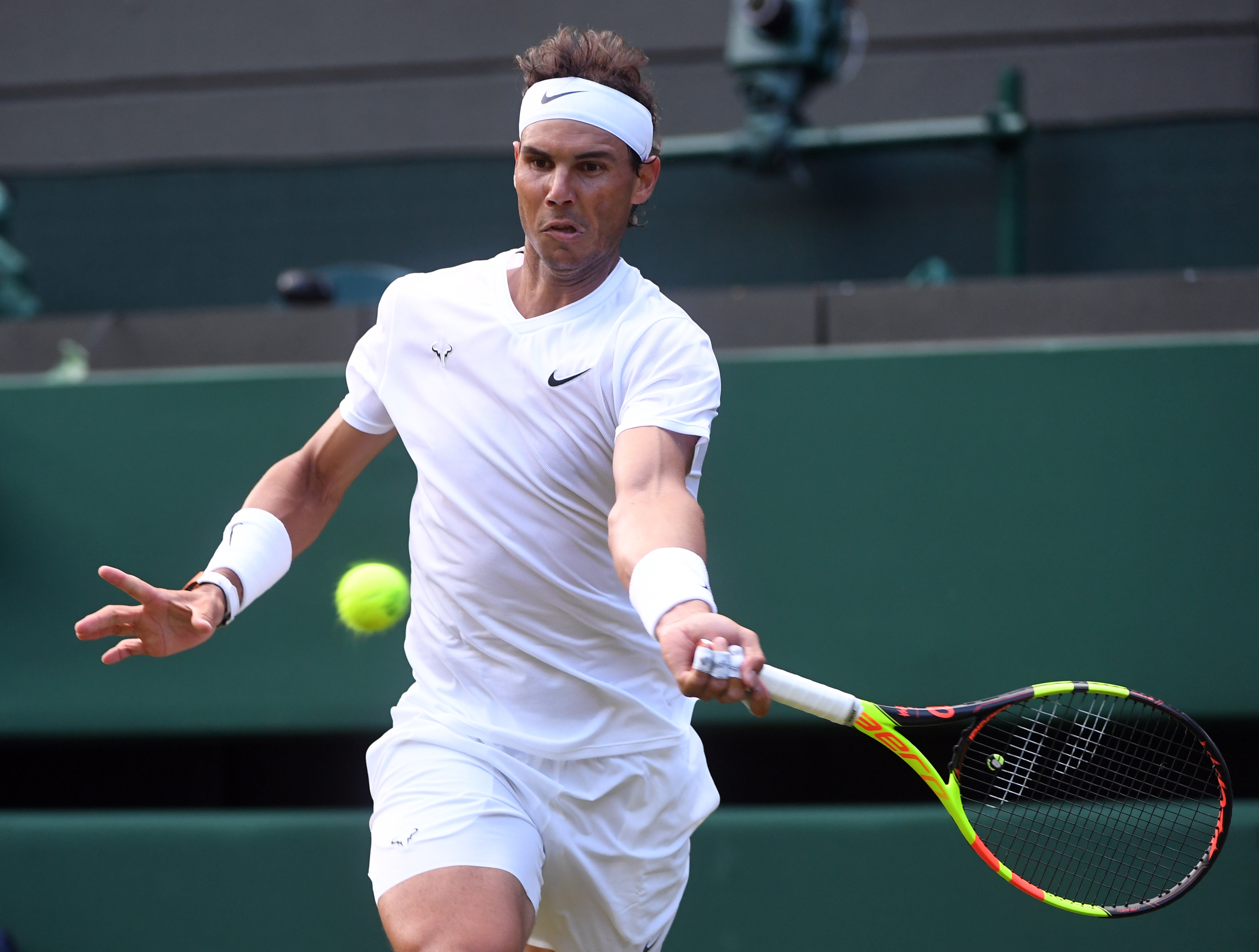 关于西班牙网球队爆冷澳大利亚网球队，纳达尔完成帽子戏法的信息