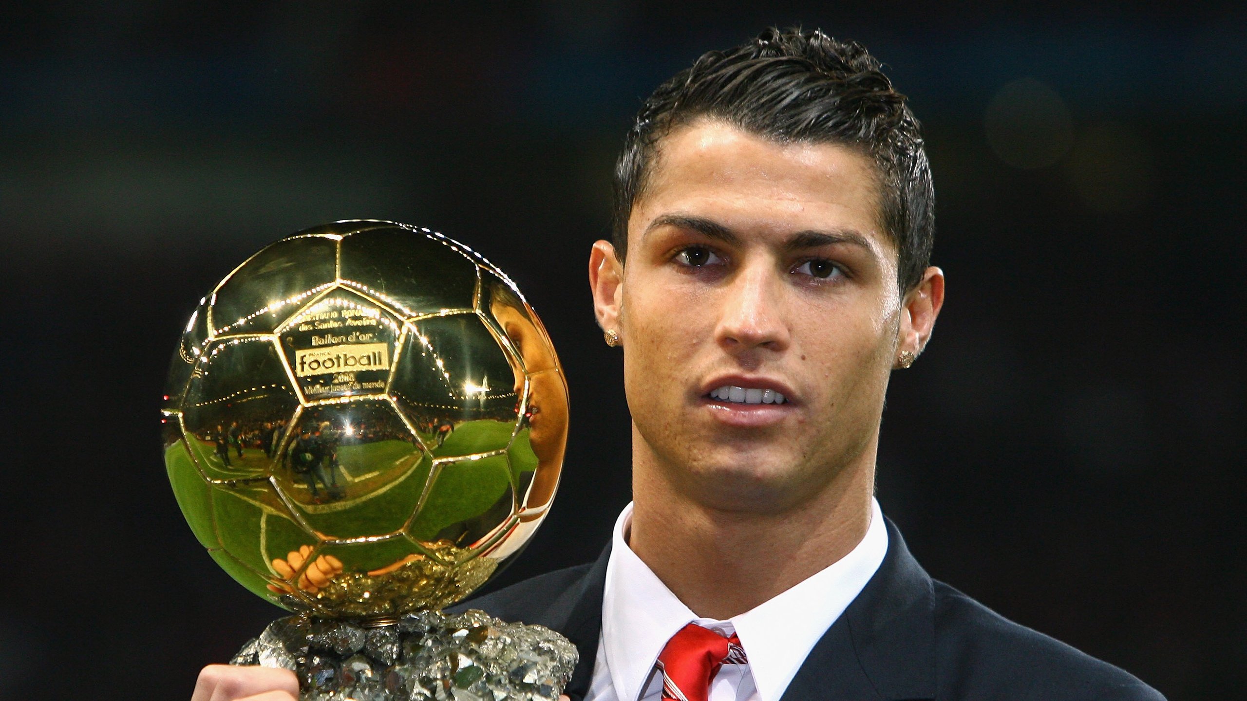 当足球的逆转基因驶入F1赛道,拜仁翻盘雷恩与卢卡库接管新赛季的跨界启示