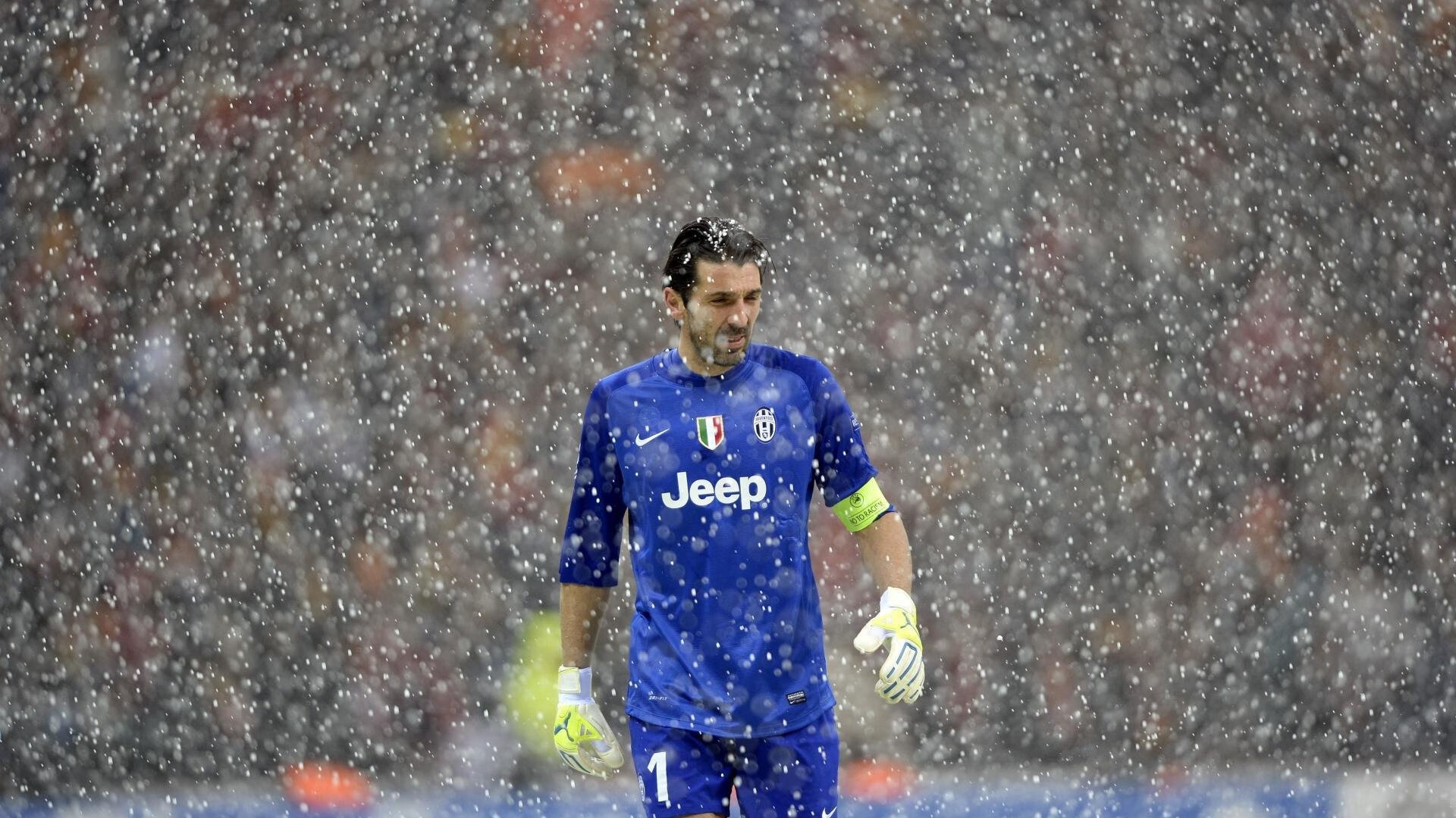 意甲焦点战之夜，切特进攻端无人可挡，独造三球主宰胜负