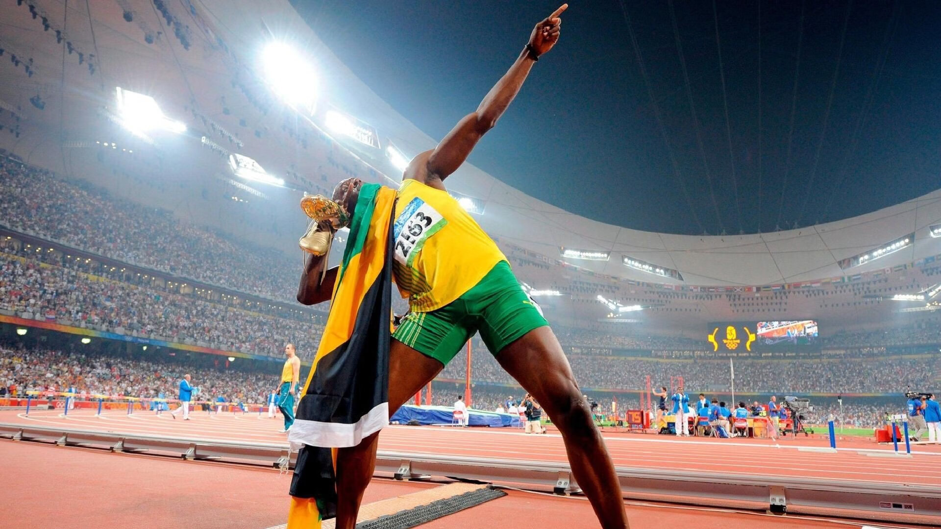 北非雄鹰展翅伊斯坦布尔,西甲德比新王加冕,奥纳纳的双重征服